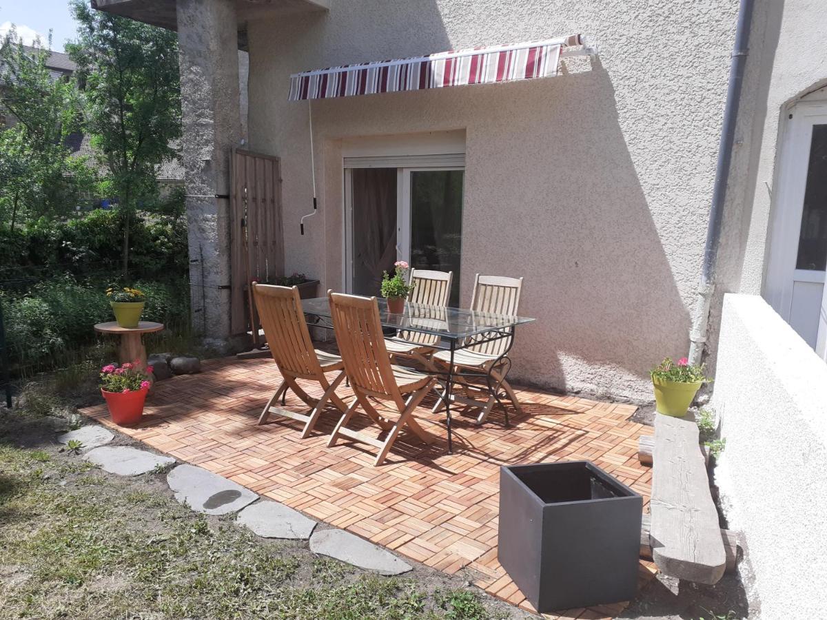 Appartement Rez De Chaussee Avec Terrasse Et Jardin Tence Ngoại thất bức ảnh